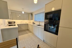 Re-styled Kitchen/Breakfast- click for photo gallery